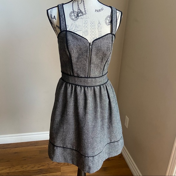 KIMCHI BLUE Lulu sleeveless Fit & Flare Dress (6) - Picture 3 of 13